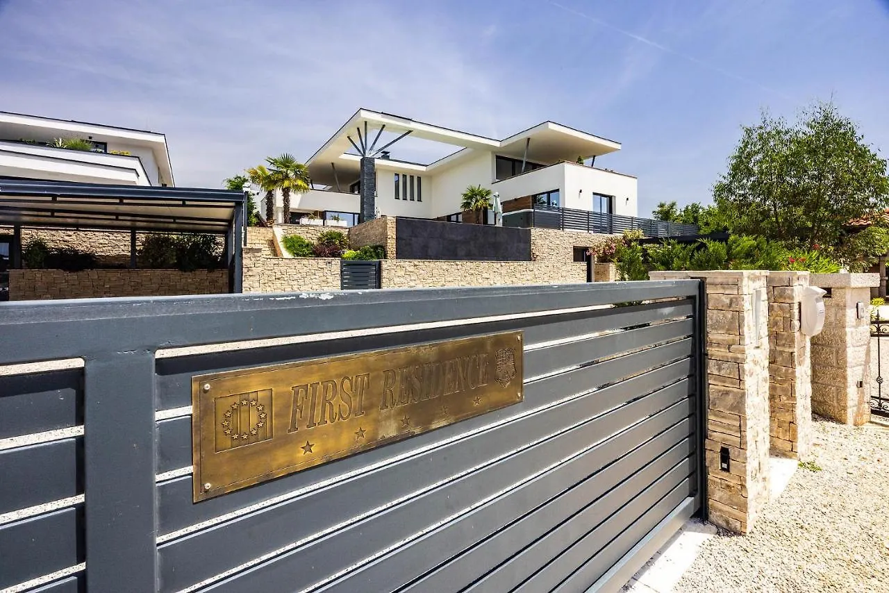 First Residence Villa Eternity Linardici